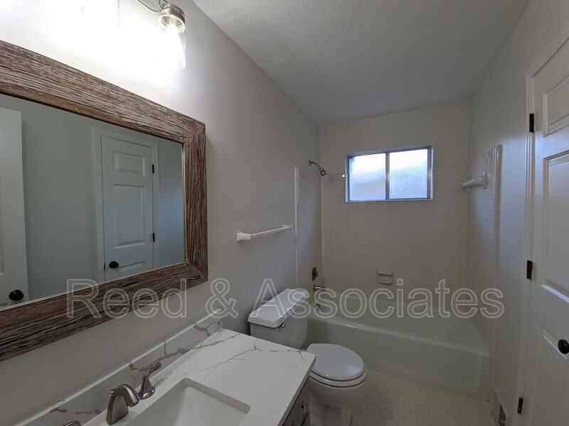 Spacious: 4 Bedroom in Germantown! property image