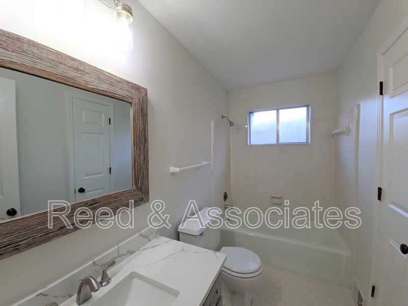 Spacious: 4 Bedroom in Germantown! property image