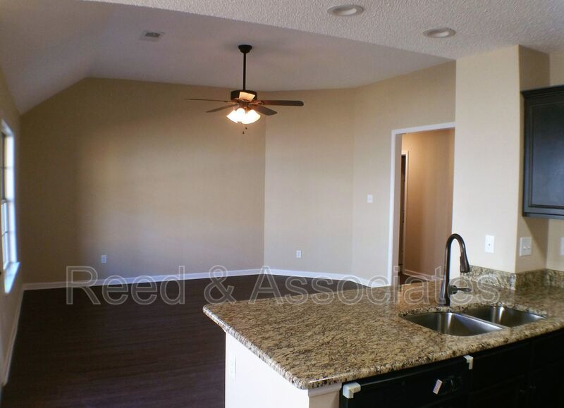3 Bedroom in Bartlett! property image