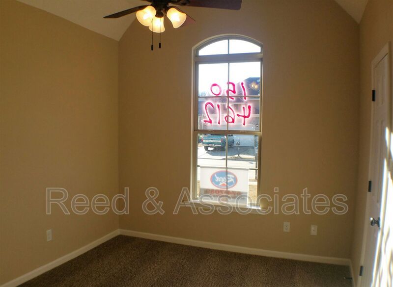 3 Bedroom in Bartlett! property image