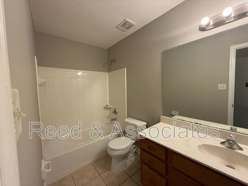 5-Bedroom Cordova Home with Over 3,000+ Sq Ft & Flexible Living Space property image