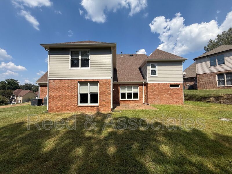 5-Bedroom Cordova Home with Over 3,000+ Sq Ft & Flexible Living Space property image