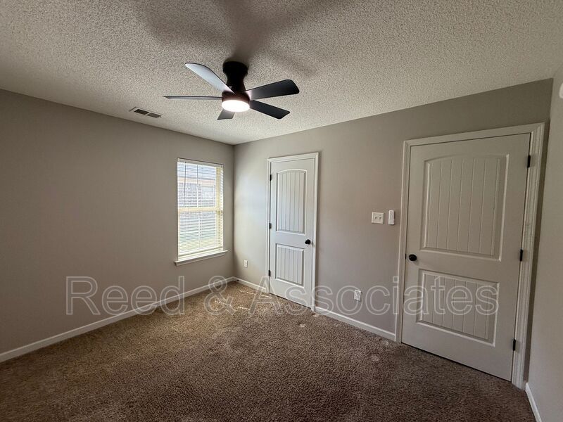 SPACIOUS 4 BEDROOM CORDOVA HOME! property image
