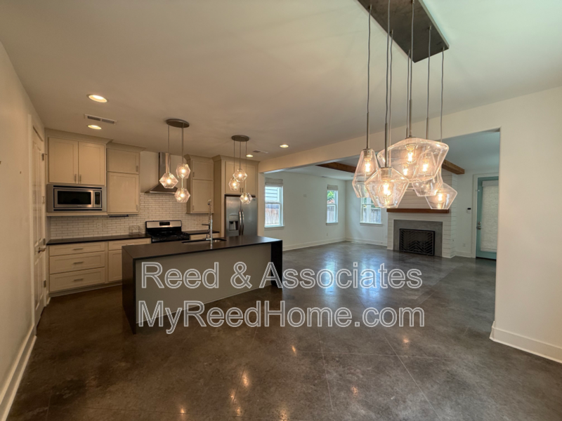 Spacious 3-Bedroom - Copper Young Area property image