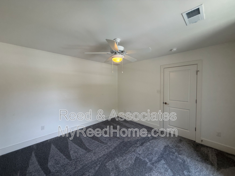 Spacious 3-Bedroom - Copper Young Area property image