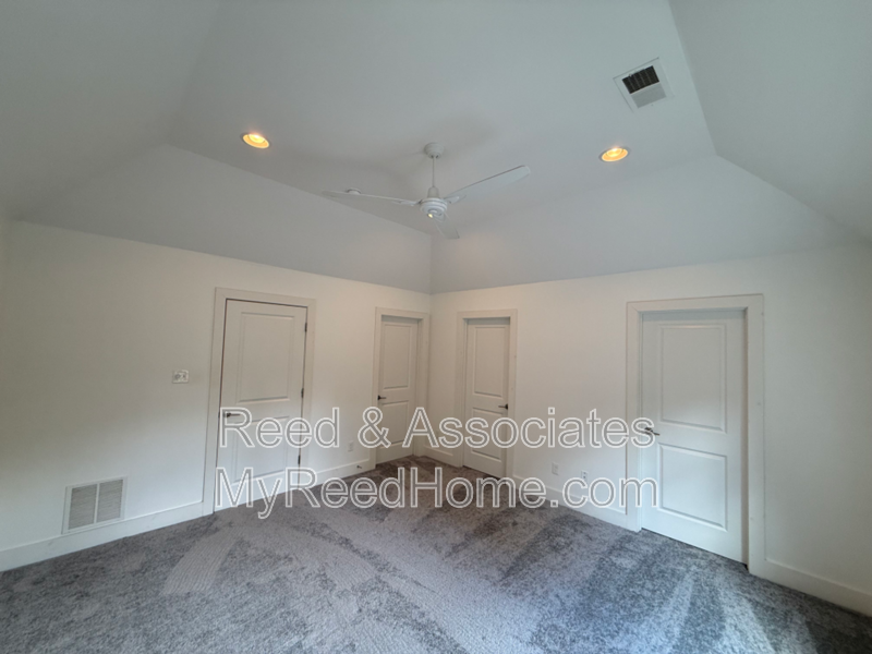 Spacious 3-Bedroom - Copper Young Area property image