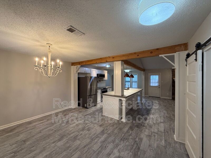 3040 Delvan Cv property image