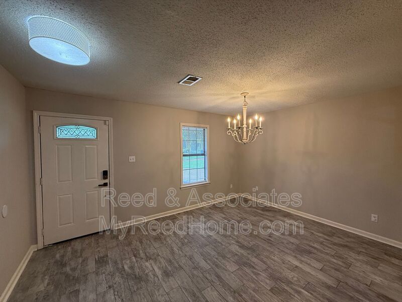 3040 Delvan Cv property image