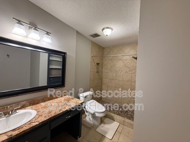3040 Delvan Cv property image