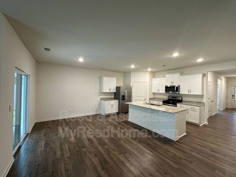 4-Bedroom in OAKLAND, TN property image