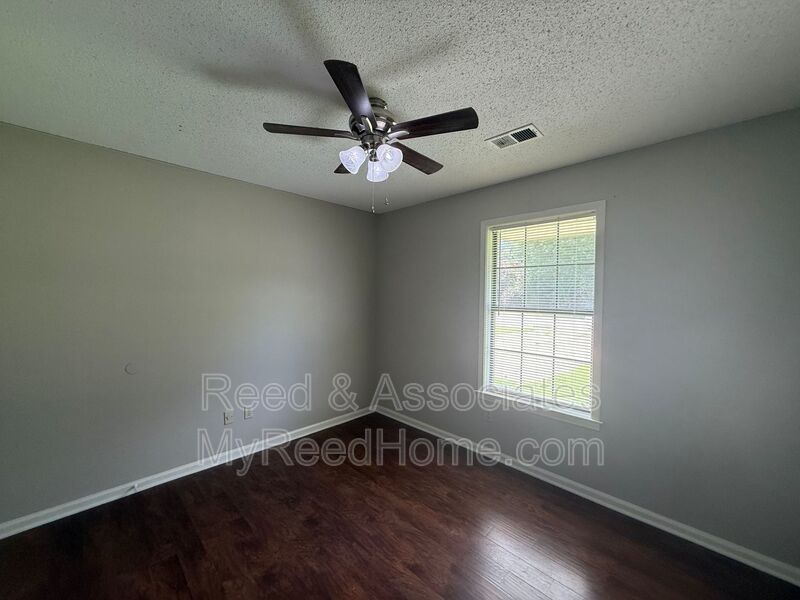 Cozy 2 Bed, 1 Bath Home with Spacious Yard property image