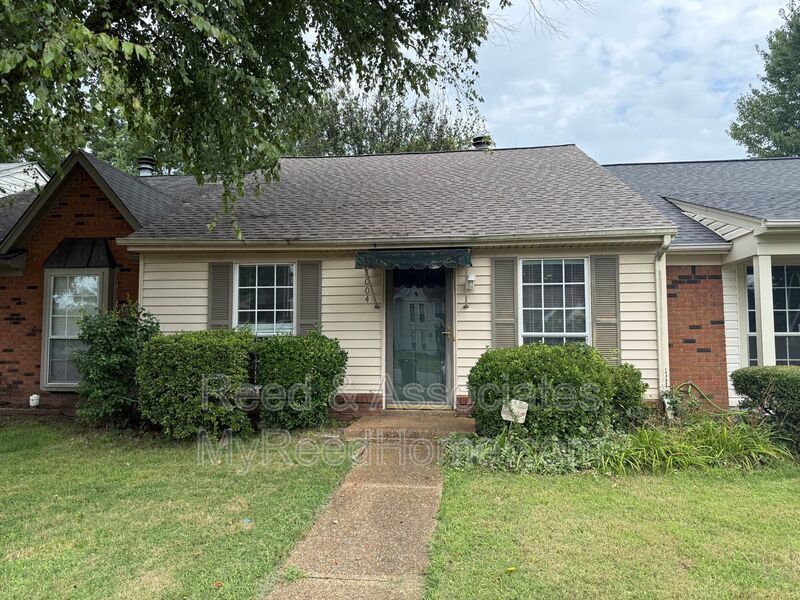 Charming 2BR Townhome in East Memphis property image