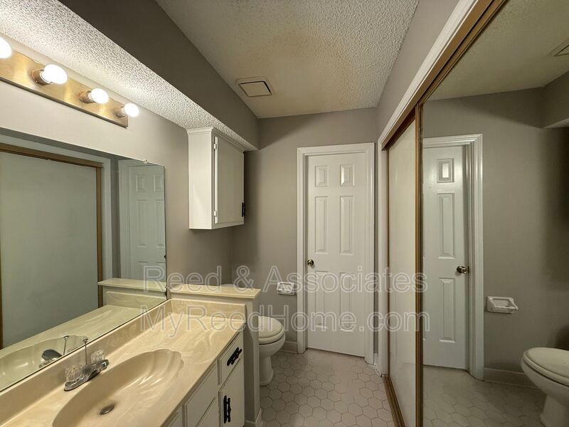 Charming 2BR Townhome in East Memphis property image