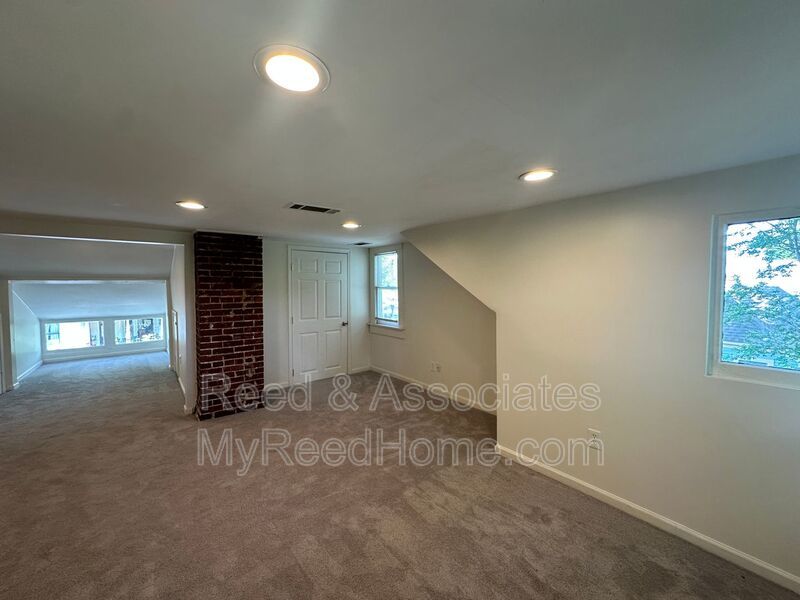 Spacious 5-Bedroom - Copper Young Area property image