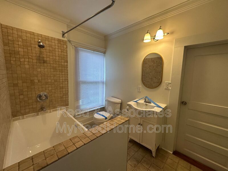 Spacious 5-Bedroom - Copper Young Area property image