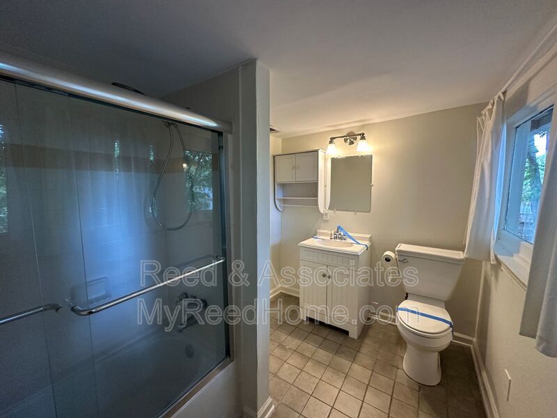 Spacious 5-Bedroom - Copper Young Area property image