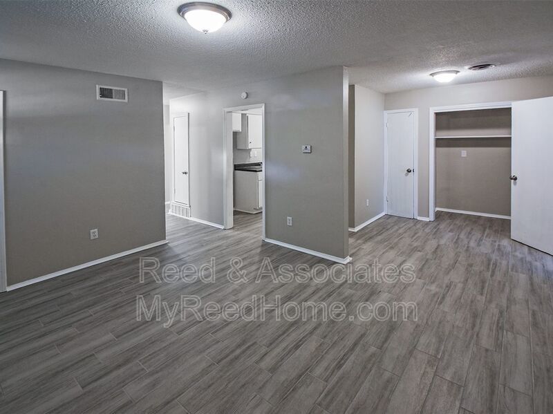 Charming 4-Bedroom Home with Large Yard property image