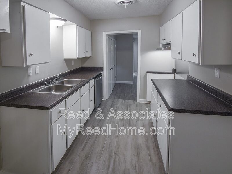 Charming 4-Bedroom Home with Large Yard property image