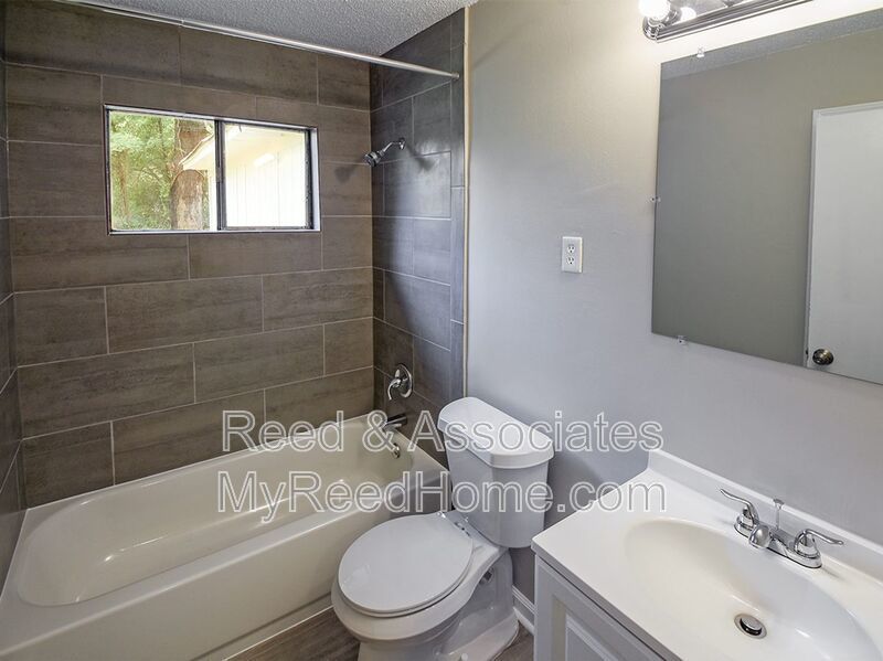 Charming 4-Bedroom Home with Large Yard property image