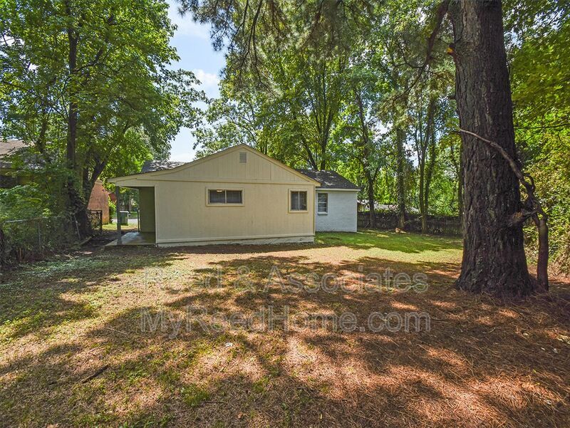 Charming 4-Bedroom Home with Large Yard property image