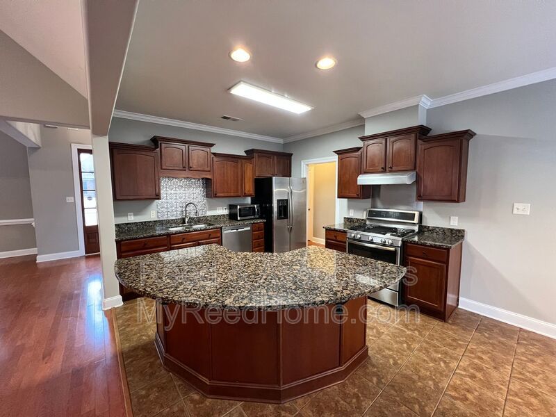Collierville Home with TONS of space! property image