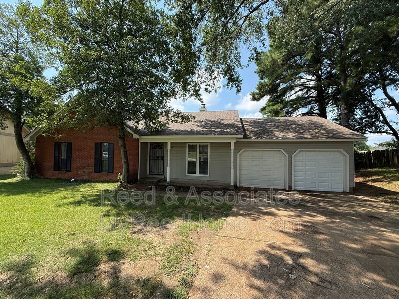 Spacious Home Located in Quiet Cove! property image