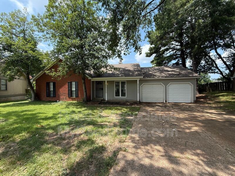 Spacious Home Located in Quiet Cove! property image