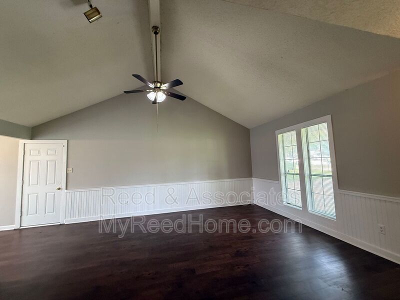 Spacious Home Located in Quiet Cove! property image