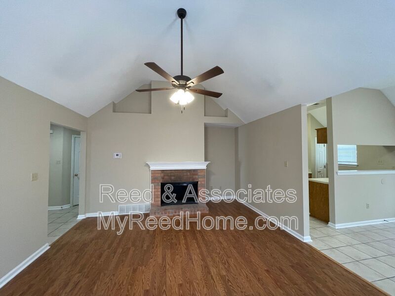 3 Bedroom in Bartlett Raleigh Area property image
