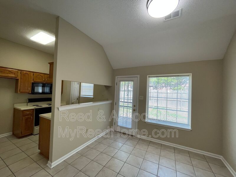 3 Bedroom in Bartlett Raleigh Area property image