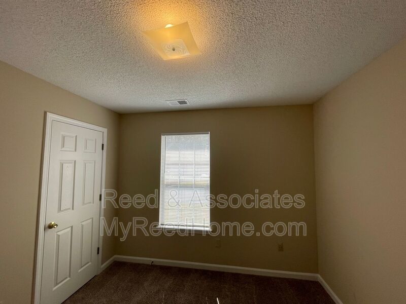 3 Bedroom in Bartlett Raleigh Area property image