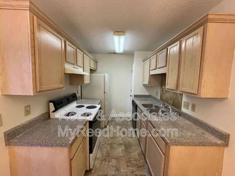1490 Estacada Way property image