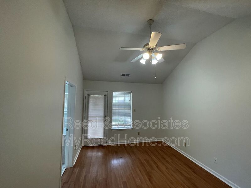 1490 Estacada Way property image