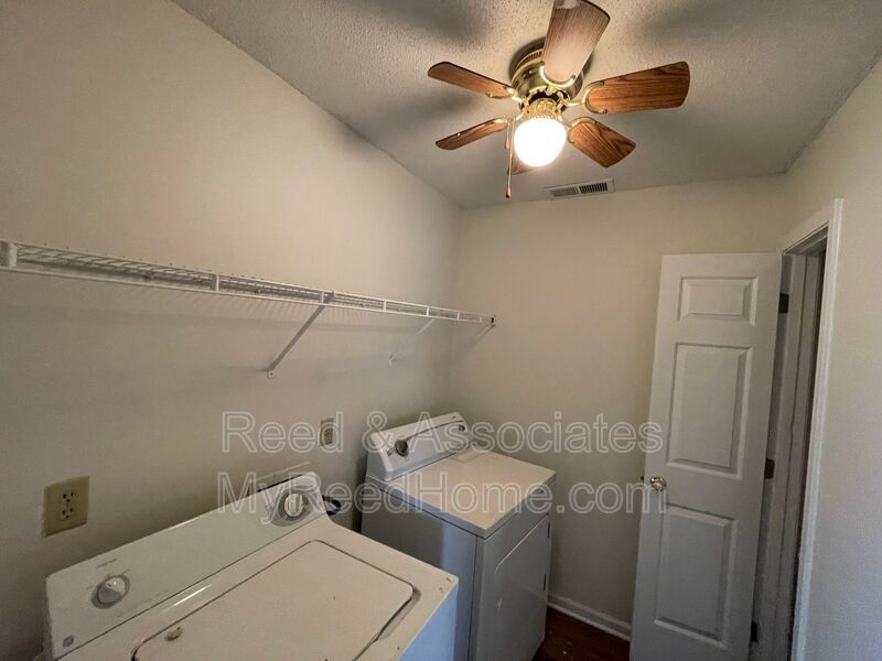 1490 Estacada Way property image