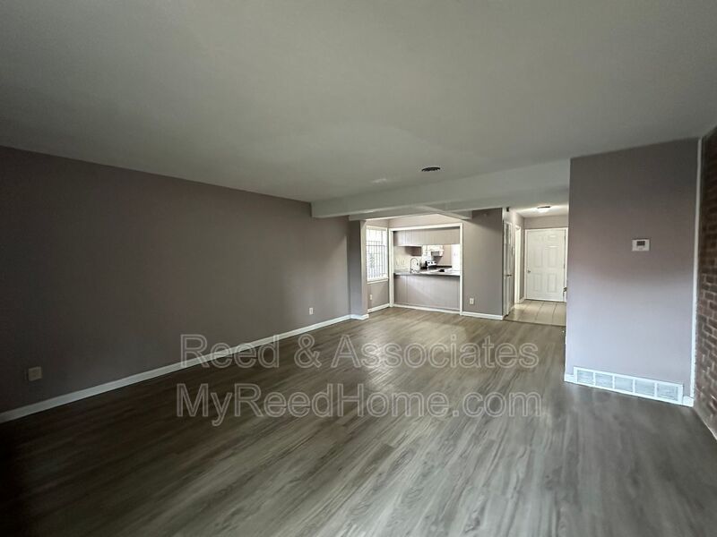 2 Bedroom in Colonial - Yorkshire property image