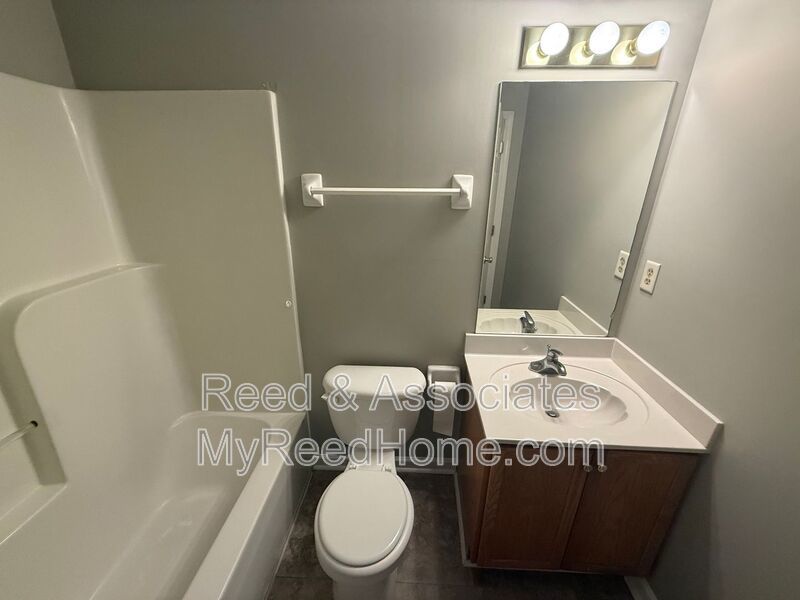 Just Minutes Away from Oakland Elementary! property image