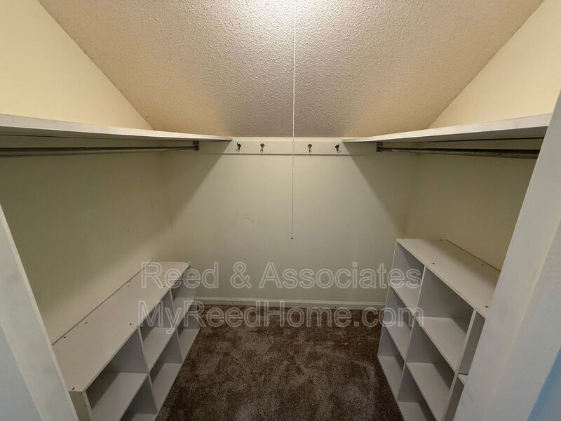 Spacious & Renovated — 5 Bedrooms, 3.5 Baths in Kimbrough Woods! property image