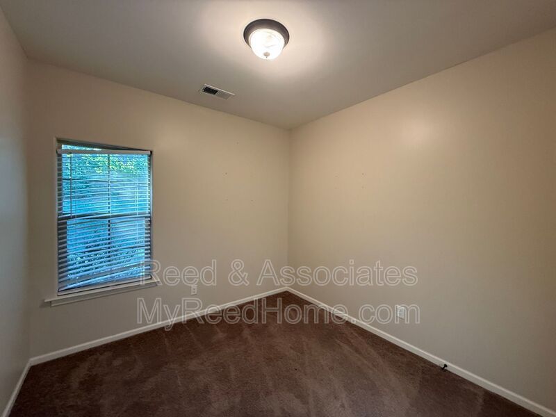 Charming 3-Bedroom, 2-Bathroom Home in Cordova property image