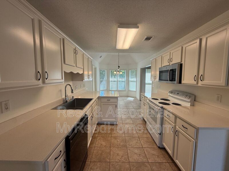 2-Story Bartlett Home! property image