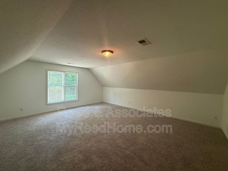 2-Story Bartlett Home! property image
