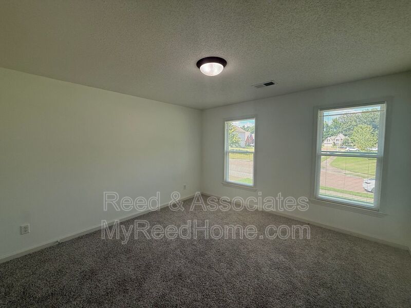 2-Story Bartlett Home! property image