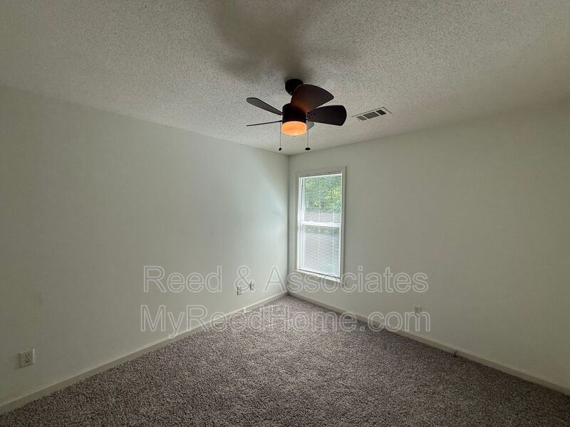 2-Story Bartlett Home! property image